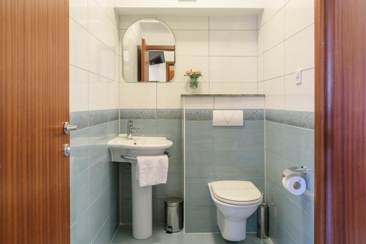 Villa Mediterana Seget Vranjica Eksteriør billede