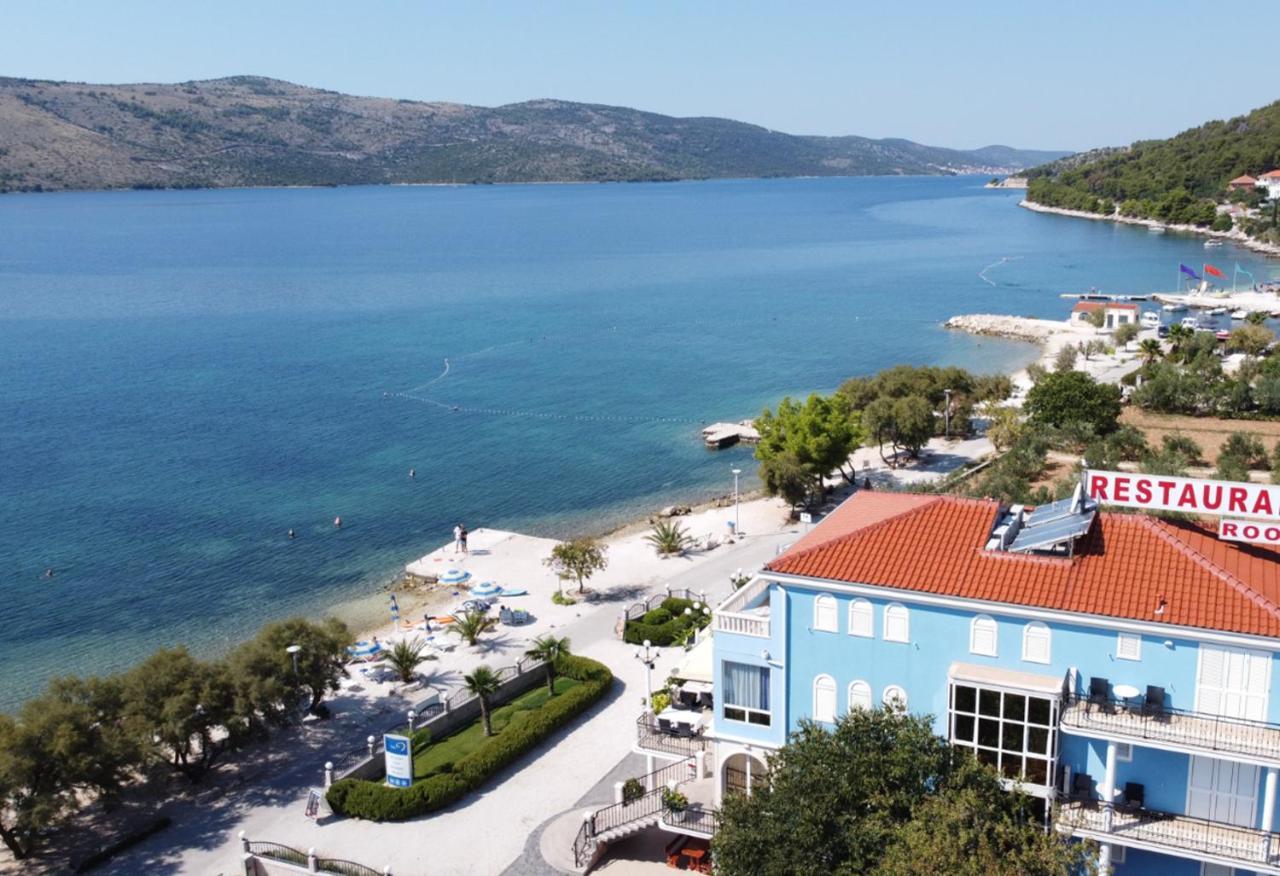 Villa Mediterana Seget Vranjica Eksteriør billede