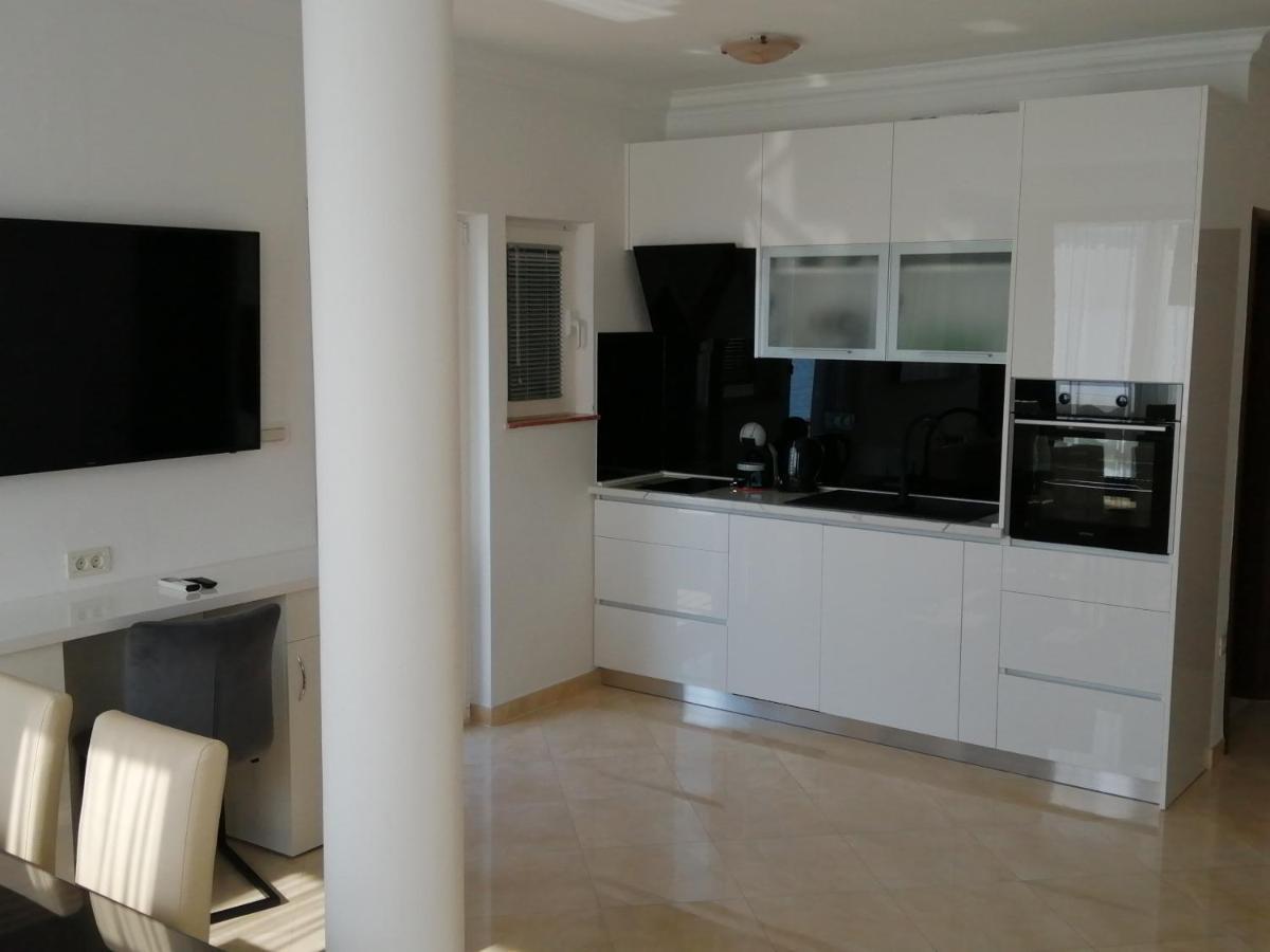Villa Mediterana Seget Vranjica Eksteriør billede