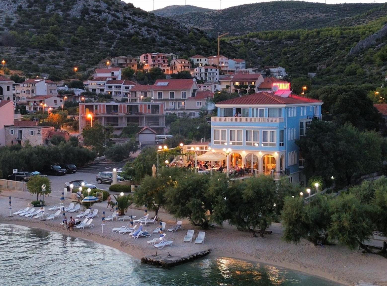 Villa Mediterana Seget Vranjica Eksteriør billede