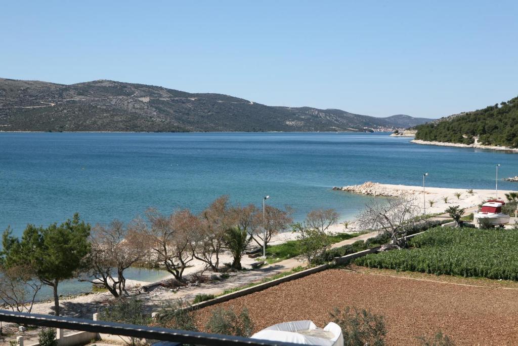 Villa Mediterana Seget Vranjica Værelse billede