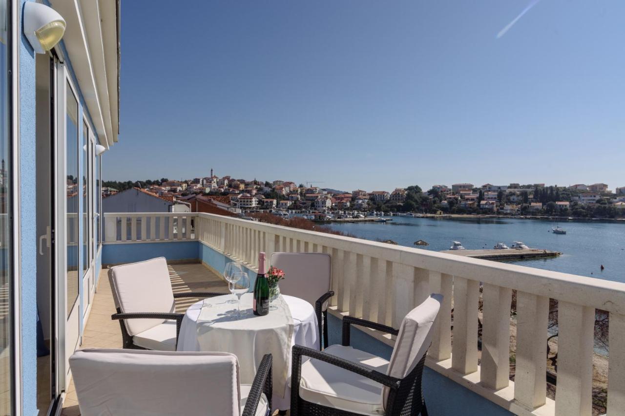 Villa Mediterana Seget Vranjica Eksteriør billede